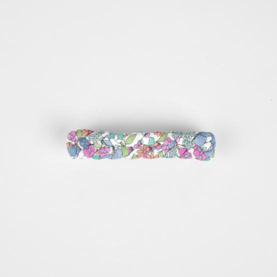 Barrette cheveux tressée pastel fleuri
