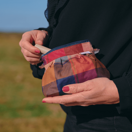 Mini pochette plissée tartan lurex rubis