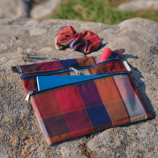 Pochette plate Aloïs tartan lurex rubis