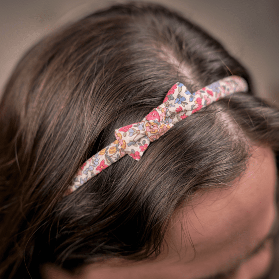 Serre-tête fin porcelaine rosée