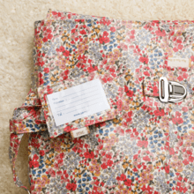 Etiquette bagage porcelaine rosée