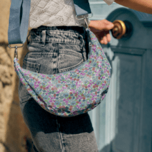 Petit Sac demi lune Pastel fleuri