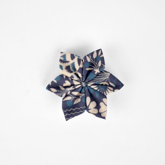 Barrette fleur étoile parade royale
