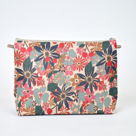 Trousse de toilette cerise en fleur