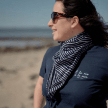 Foulard pompon rayé ivoire marine