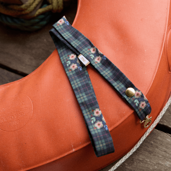Porte-clés collier tartan fleuri