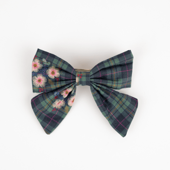 Barrette noeud papillon tartan fleuri