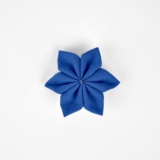 Barrette fleur étoile 4 bleu navy
