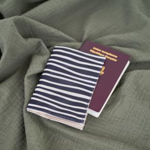 Protège passeport rayé ivoire marine