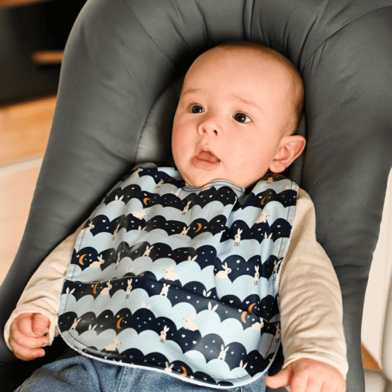 Bavoir tissu plastifié lapinuit