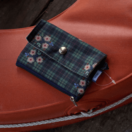 Mini pochette porte-monnaie tartan fleuri