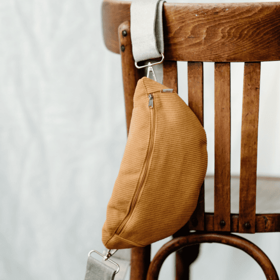 Petit sac banane velours côtelé moutarde