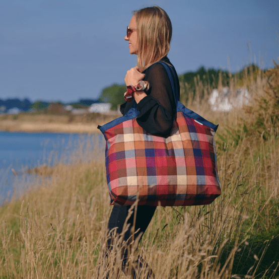 Sac cabas grand tartan lurex rubis