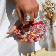 Porte-monnaie banane cocktail de fleurs