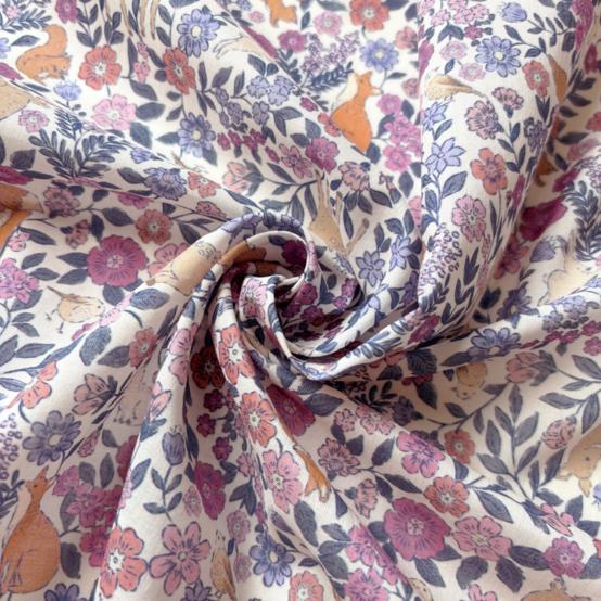 Tissu coton au mètre comptine enchantée rose