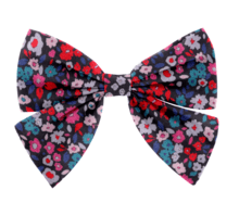 Barrette noeud papillon romance fleurie