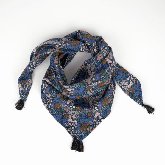 Petit foulard pompon monet lilas