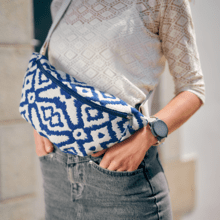 Sac banane jacquard bleu