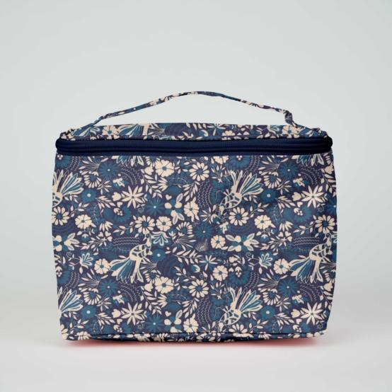 Vanity grand parade royale