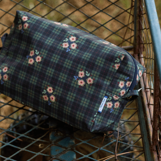 Trousse de toilette rectangle tartan fleuri