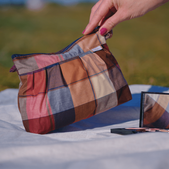 Pochette plissée tartan lurex rubis