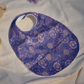 Bavoir tissu plastifié lavandula