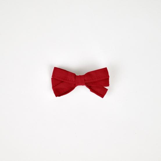 Barrette ruban rouge