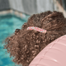 Barrette cheveux tressée cocktail de fleurs