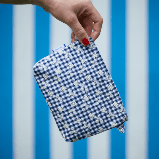 Mini pochette tissu vichy brodé marine