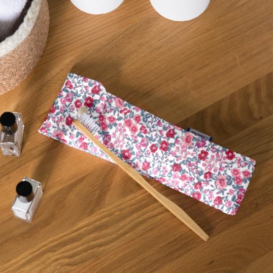 Pochette brosse à dents rose grenadine