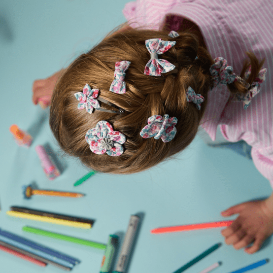 Mini Barrette Pétales de Fleur rose grenadine