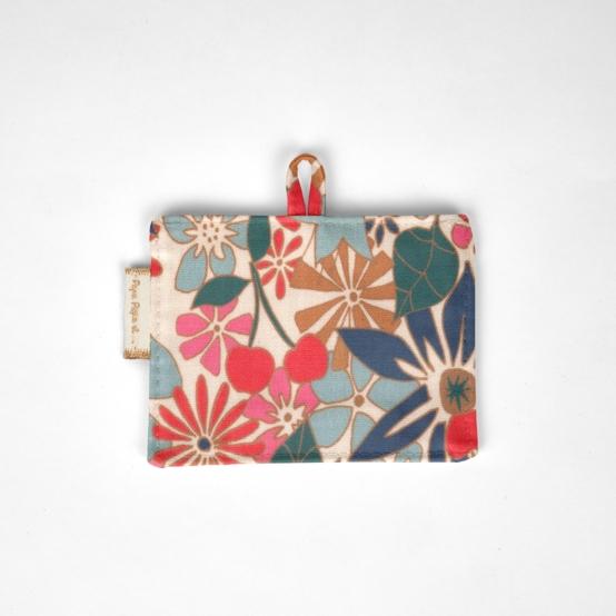 Porte badge cerise en fleur