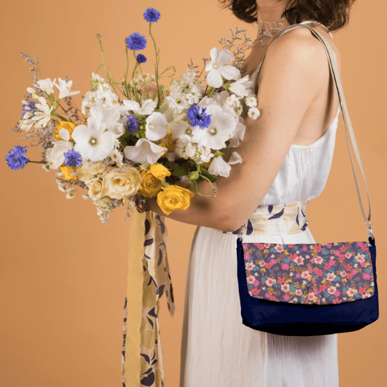 Rabat sac compagnon hippie fleurie