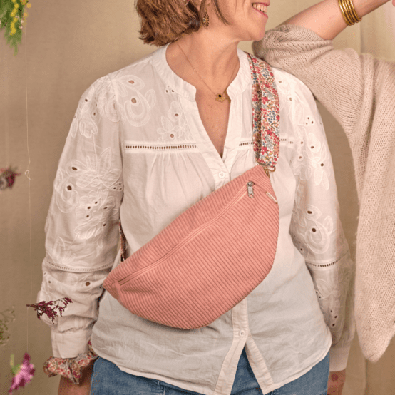 Sac banane velours côtelé rose blush