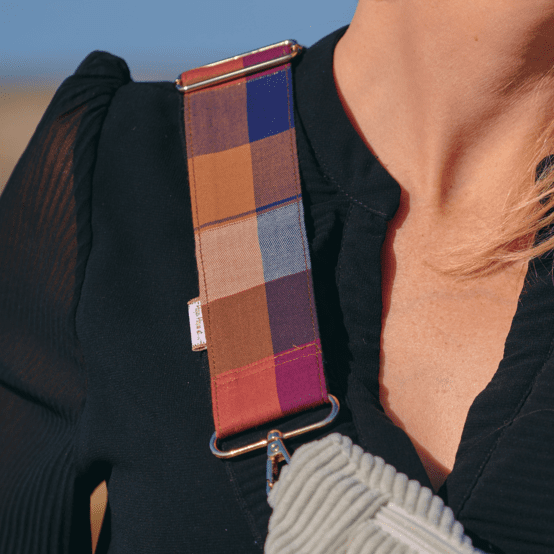 Bandoulière large tartan lurex rubis