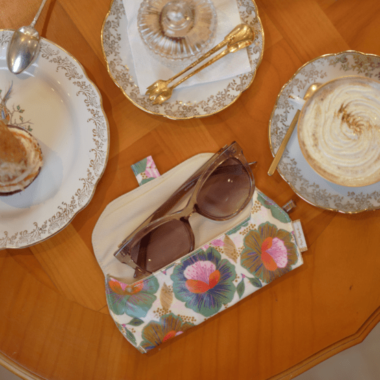 Etui à lunettes fleur de thé