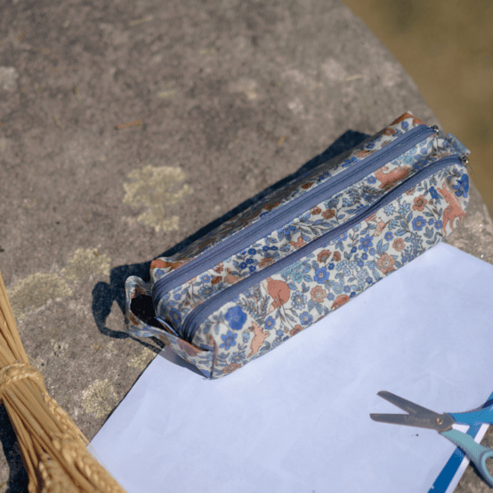 Trousse double compartiment comptine enchantée