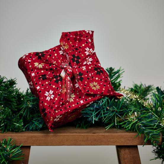 Furoshiki moyen 48 x 48 cm ex2468 géo scandinave or rouge