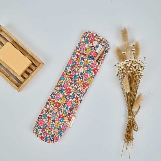 Pochette brosse à dents mille et une fleurs
