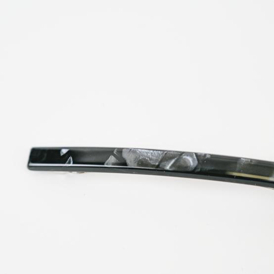 Barrette fine longue noir nacré
