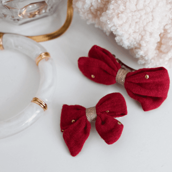 Barrette Mini Noeud Papillon gaze pois or grenat