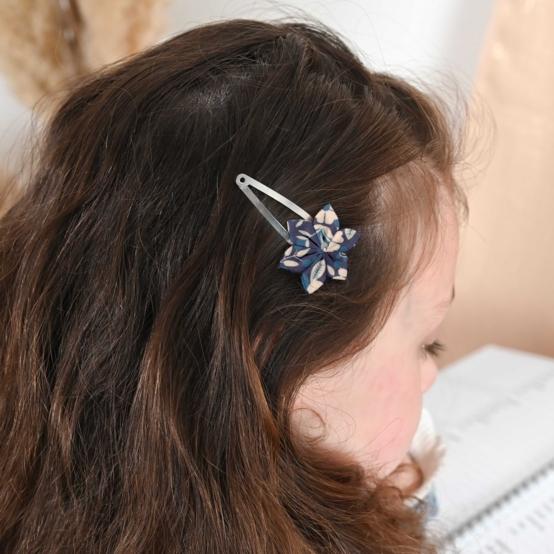 Barrette clic-clac fleur étoile parade royale