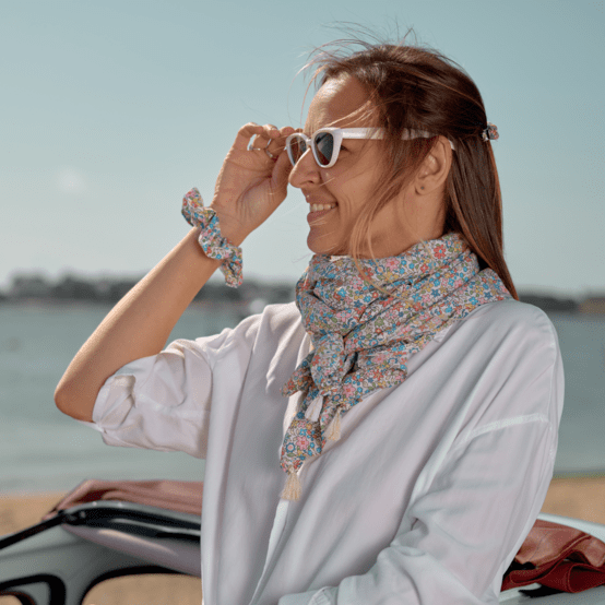 Foulard pompon mille et une fleurs