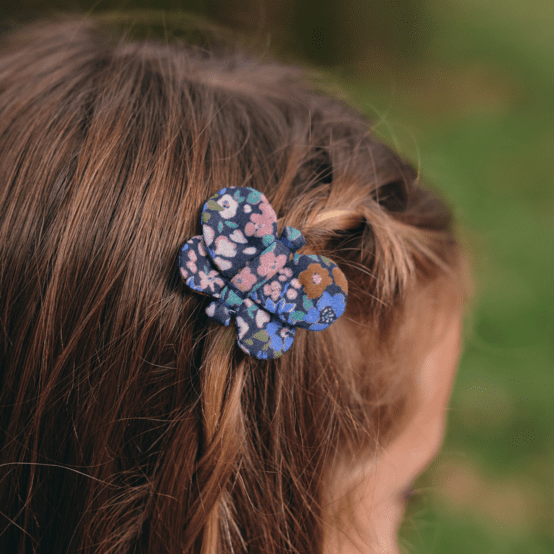 Barrette petit papillon monet lilas