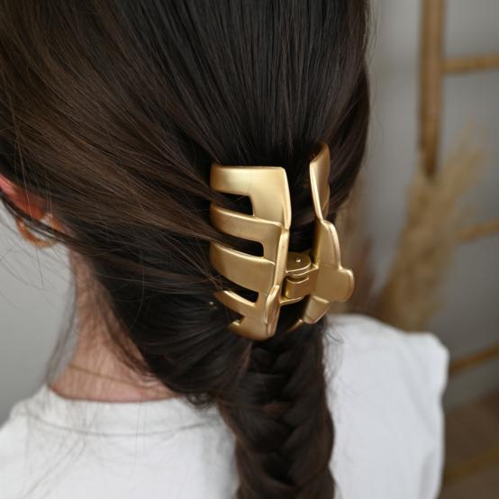 Grande pince arrondie or satiné