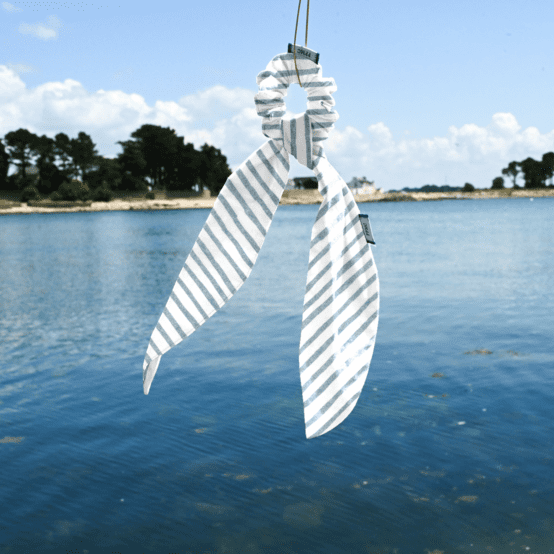 Foulchie court rayé bleu blanc