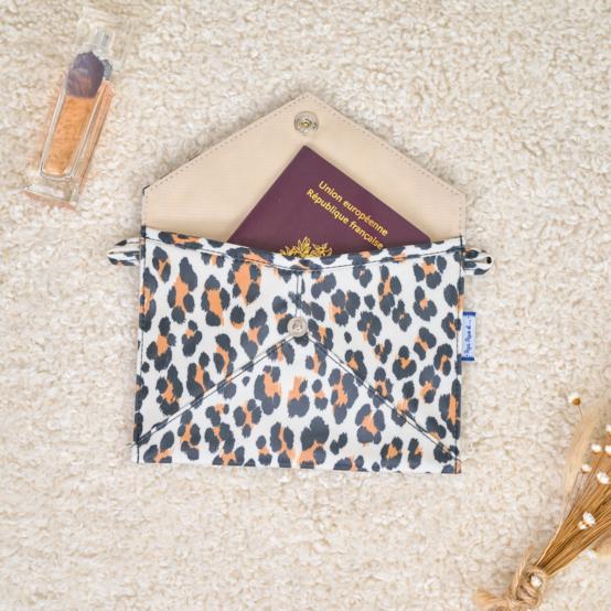 Pochette enveloppe moyenne leopard
