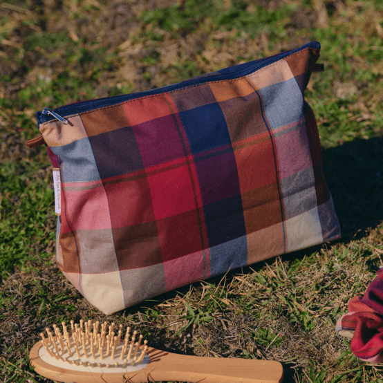 Trousse de toilette tartan lurex rubis