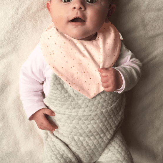 Bavoir bandana gaze pois or rose