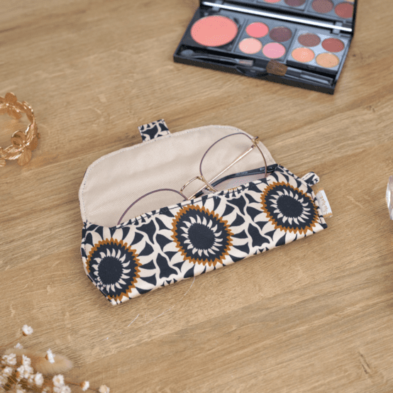 Etui à lunettes attrape soleil